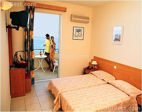 Petradi Beach Hotel Apartments 7